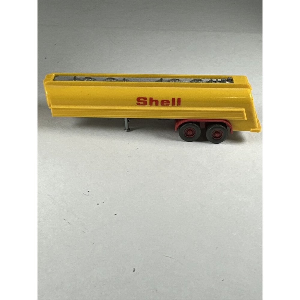 Man F8 Shell Tanker HO Scale - Picture 7 of 9